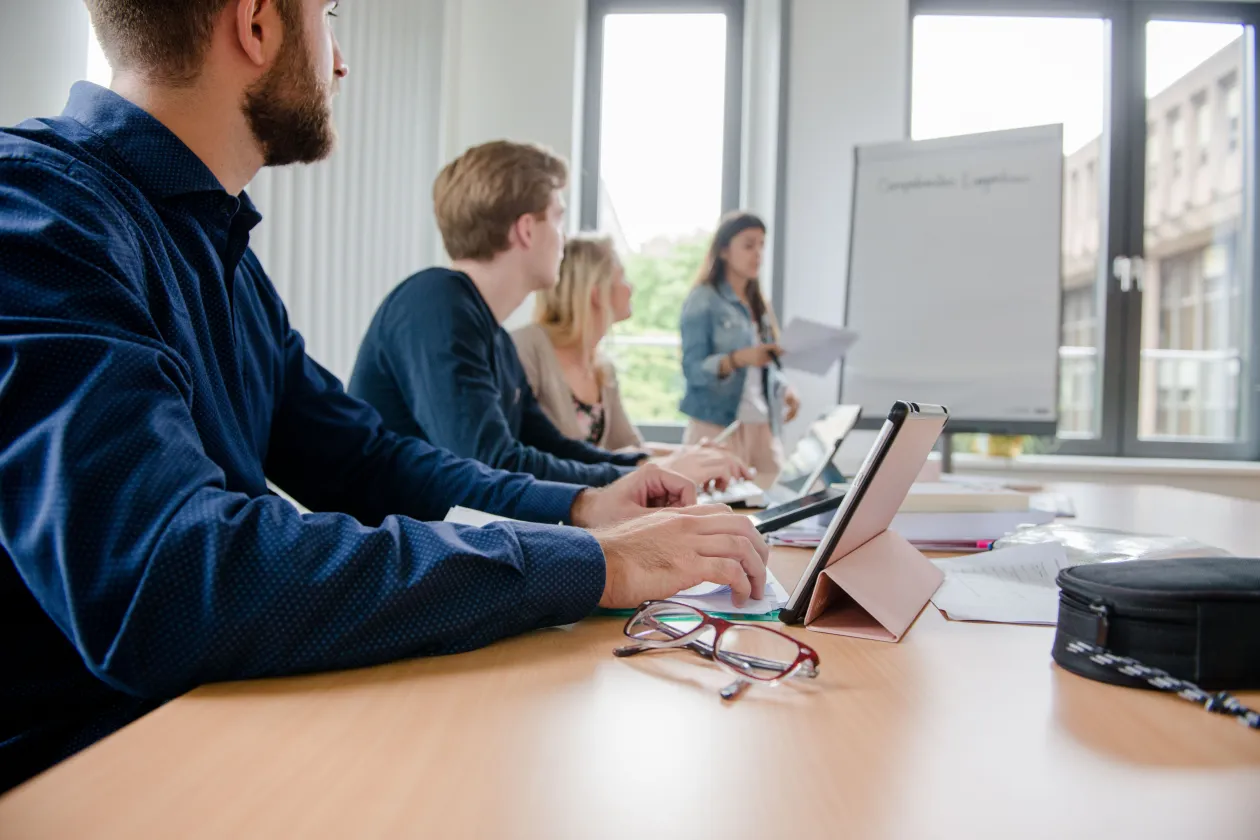 Studierende lernen
