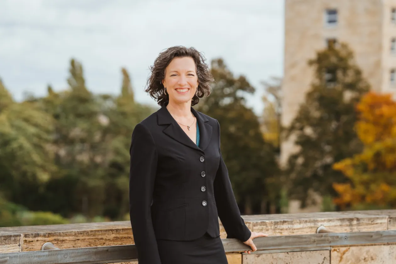 Heather Hofmeister 