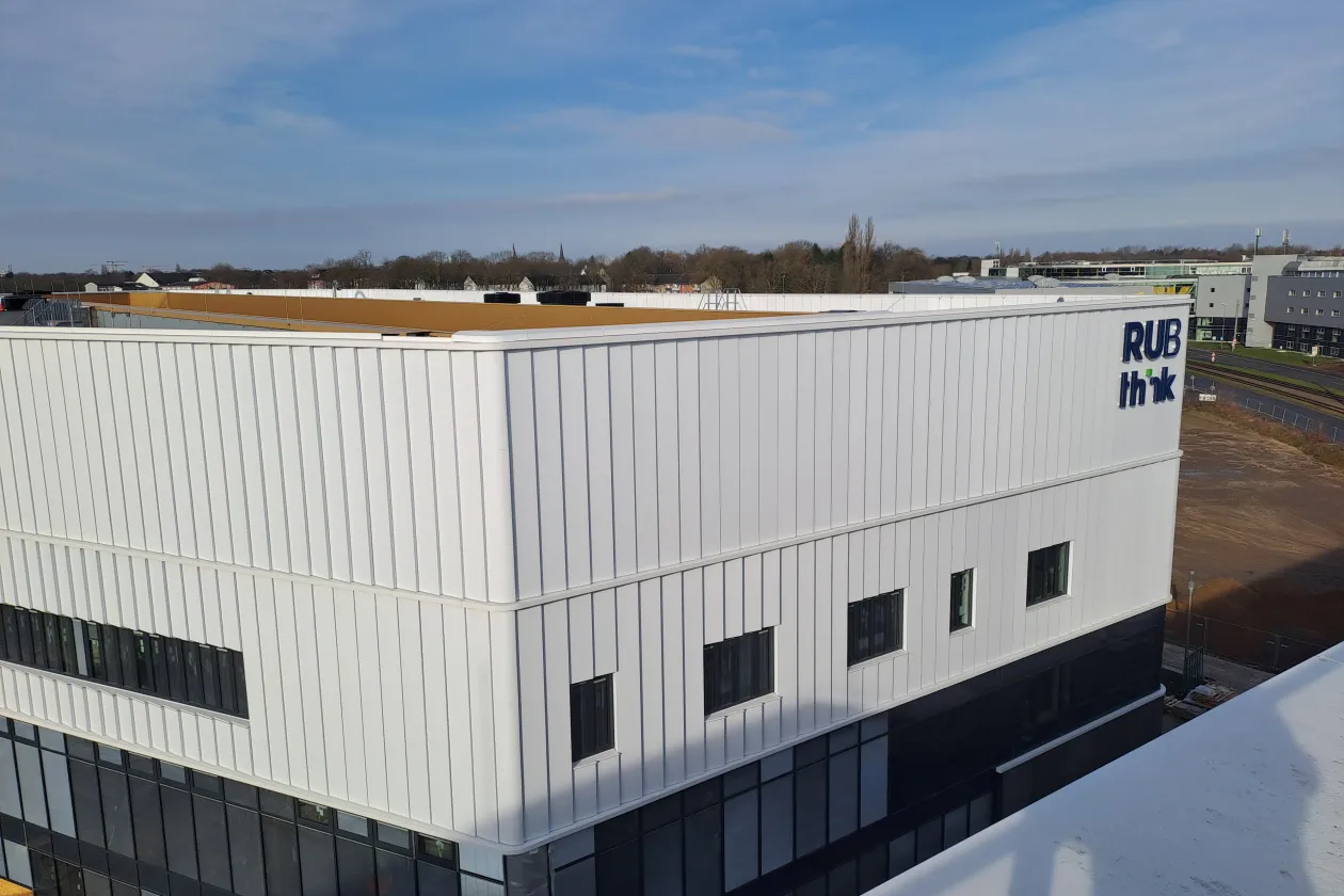 Baustelle Think Fassade