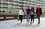 Studierende auf dem RUB-Campus