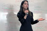Dr. Karoline Spelsberg-Papazoglou 