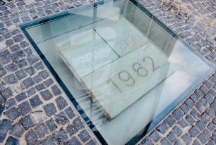 Foundation stone of RUB, including year 1962, 1990 and 2015