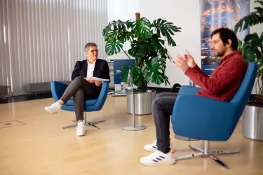 Prorektorin Isolde Karle im Gespräch mit Ilker Gündogan 