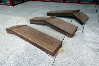 Kunstwerk von Giuseppe Spagnulo, Grande Diagonale