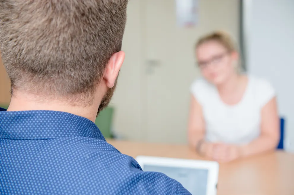 Menschen im Gespräch