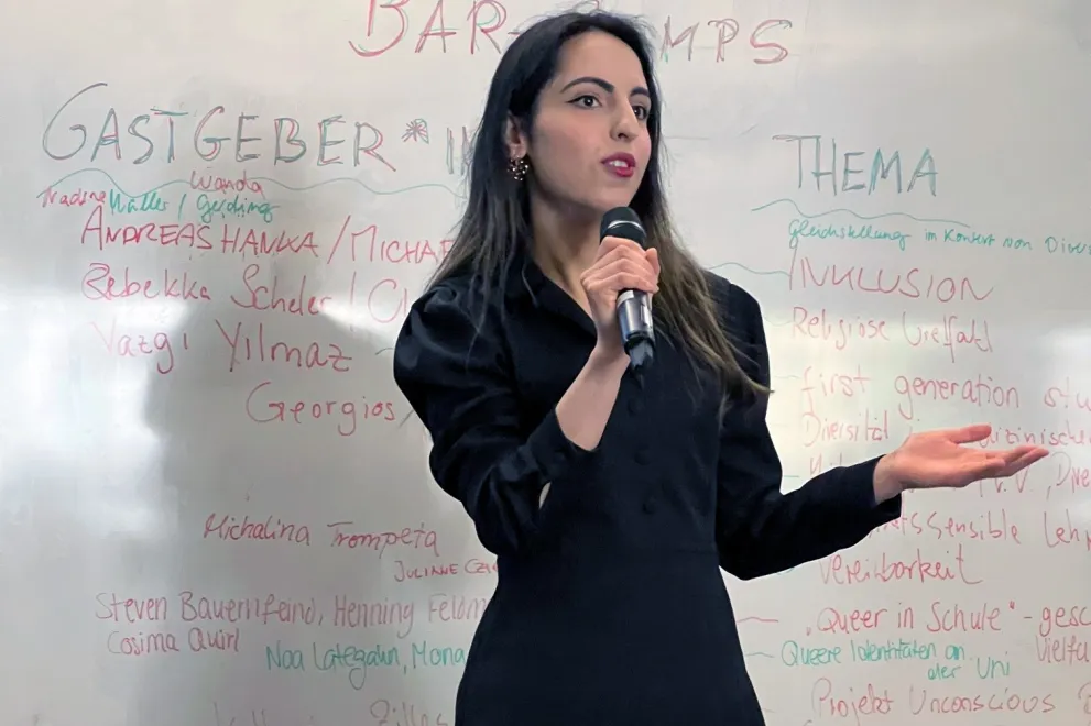 Dr. Karoline Spelsberg-Papazoglou 